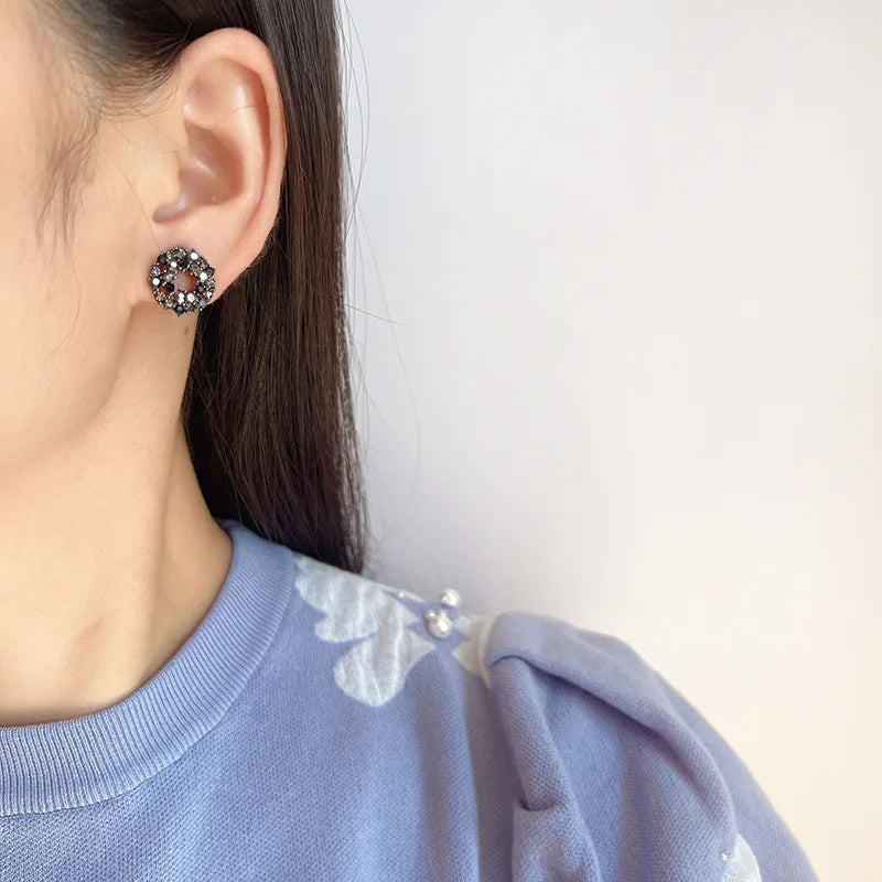 Vintage Black Rhinestone Round Wreath Stud & Clip On No Piercing Alloy Circle Hoop Earrings