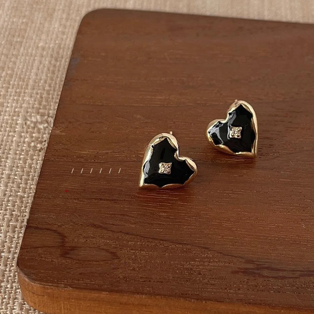 French Vintage Black Gold Heart Enamel Copper Stud Earrings, Light Luxury Hepburn Style