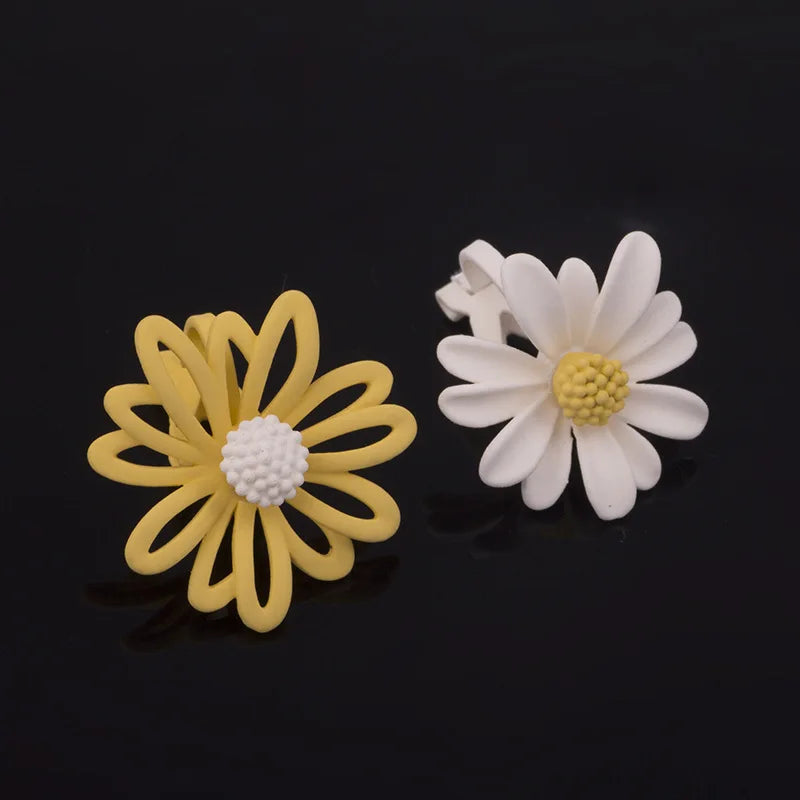 Elegant Daisy Flower Alloy Enamel Stud & Clip On No Piercing Korean Style Floral Earrings