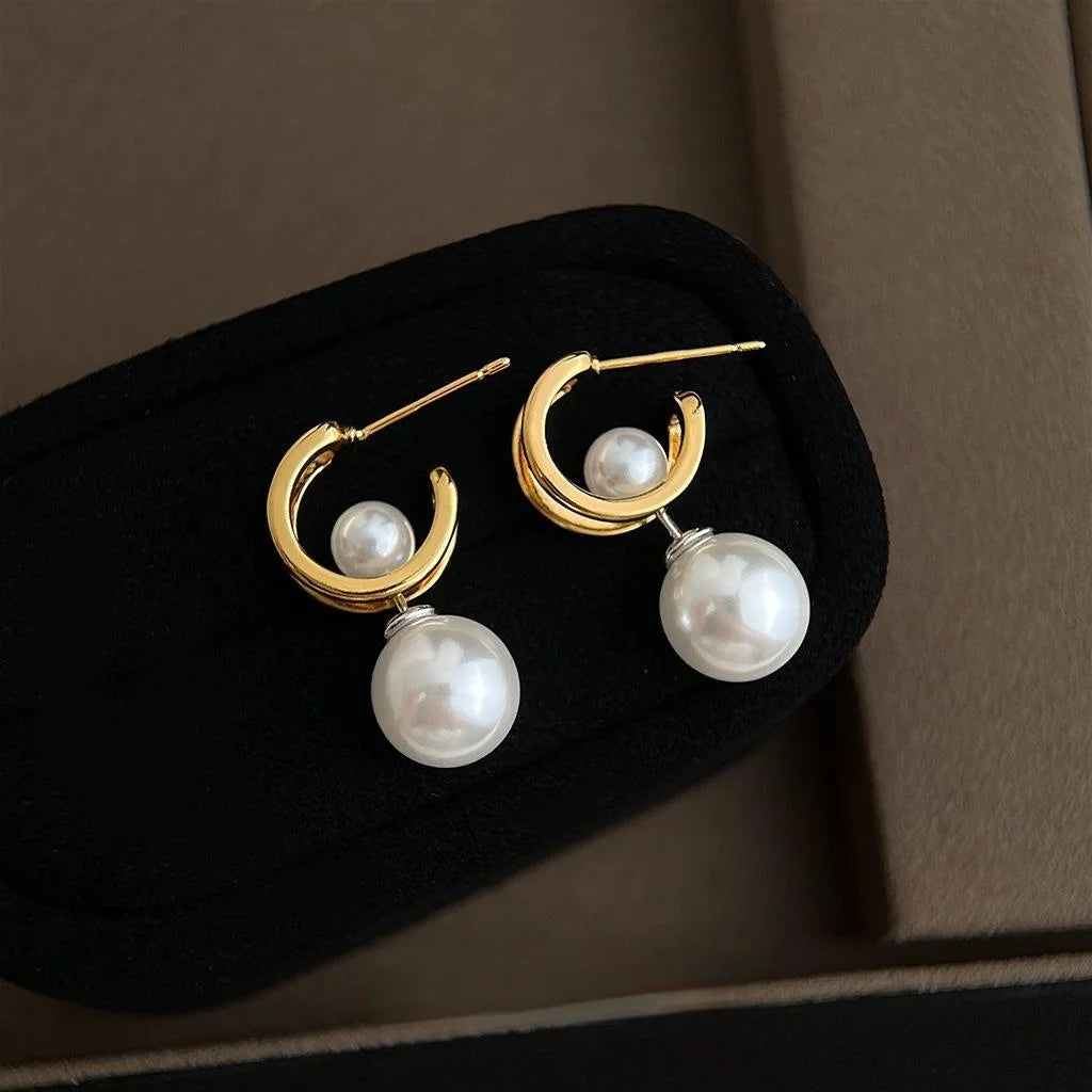 French Vintage Copper Pearl C-Shaped Hoop Earrings Light Luxury Geometric Metal Earrings