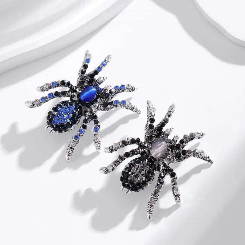 Vintage Blue Rhinestone Spider Brooch Alloy Animal Lapel Pin Luxury Halloween Suit Accessory Gift