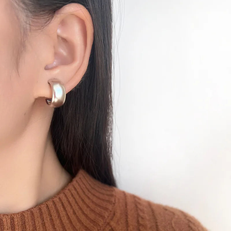 Elegant Matte Gold Alloy C Shaped Hoop Ear Cuffs, Stud & Clip On No Piercing French Commuter Earrings