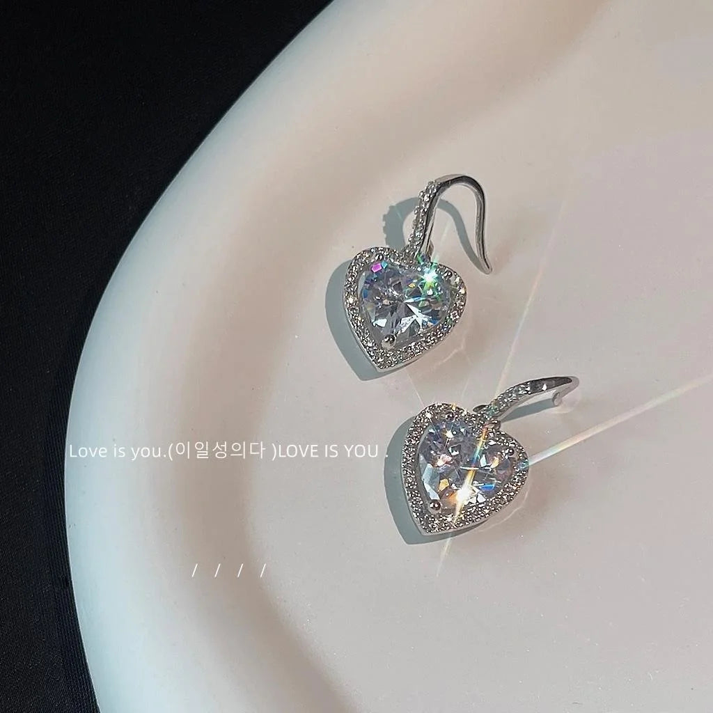 Light Luxury Copper Micro Pave Zircon Heart Drop Earrings Elegant Evening Jewelry
