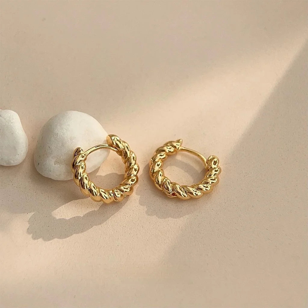 18K Gold Plated Copper Round Stud Earrings Minimalist Geometric Luxury Tarnish Resistant