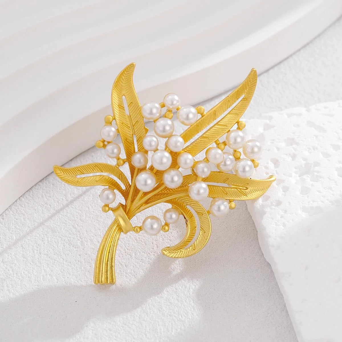 Elegant Gold Alloy Leaf Bouquet Brooch With Faux Pearls, Women's Lapel Pin Corsage Suit Accessory Gift