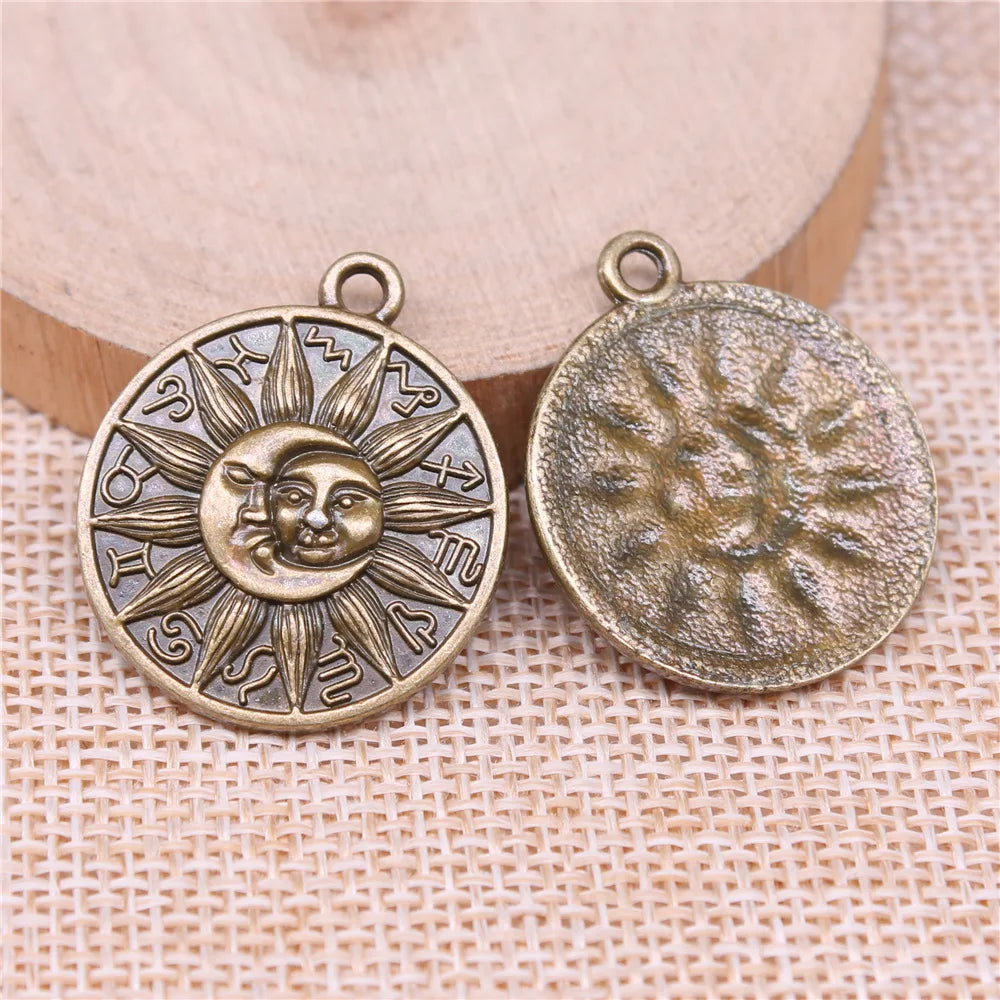 28x25mm 4.1g Zinc Alloy Round Sun Moon Totem Symbol Charm Pendant for DIY Necklace Bracelet Making