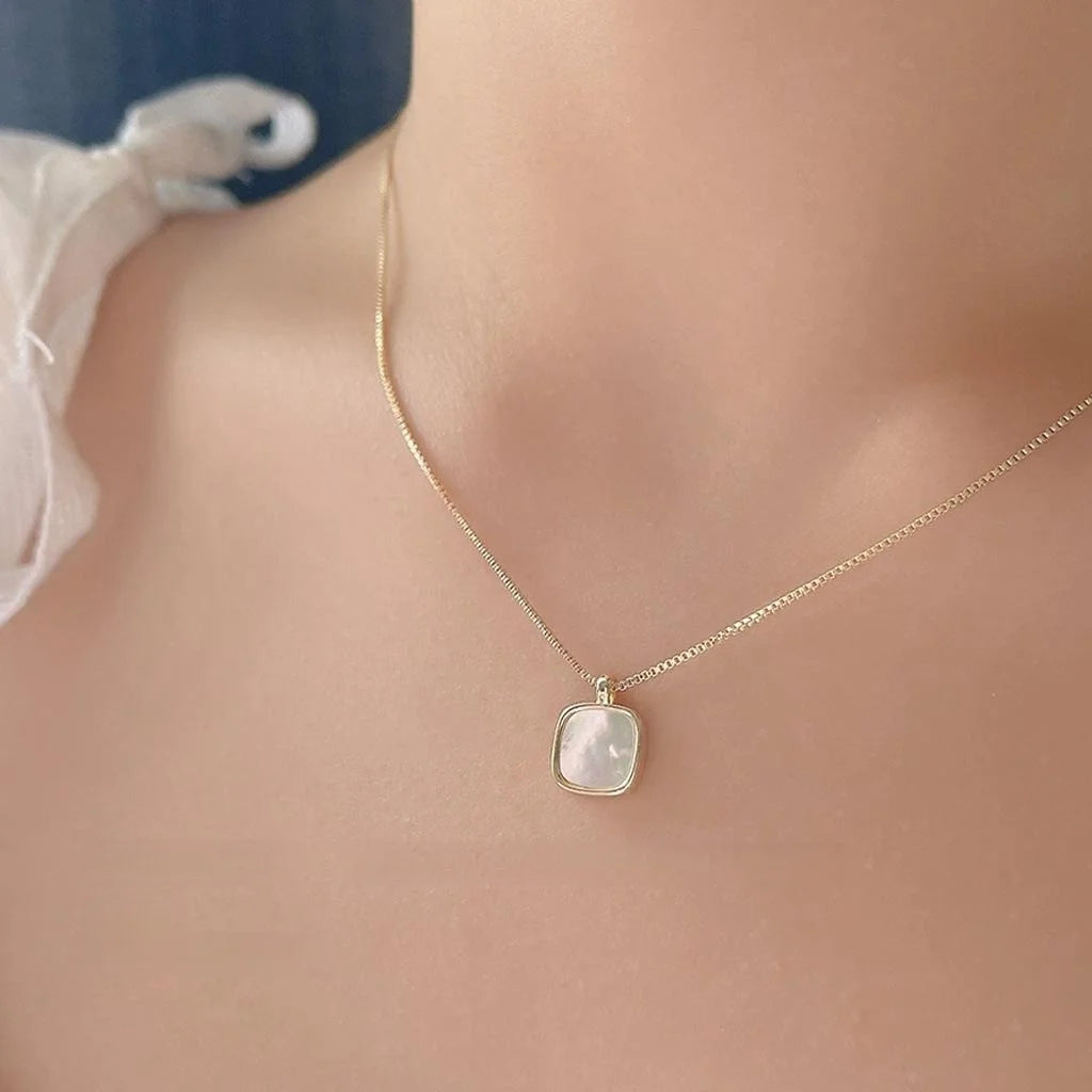 14K Gold Plated Copper Shell Square Geometric Clavicle Necklace Korean Style Daily Jewelry