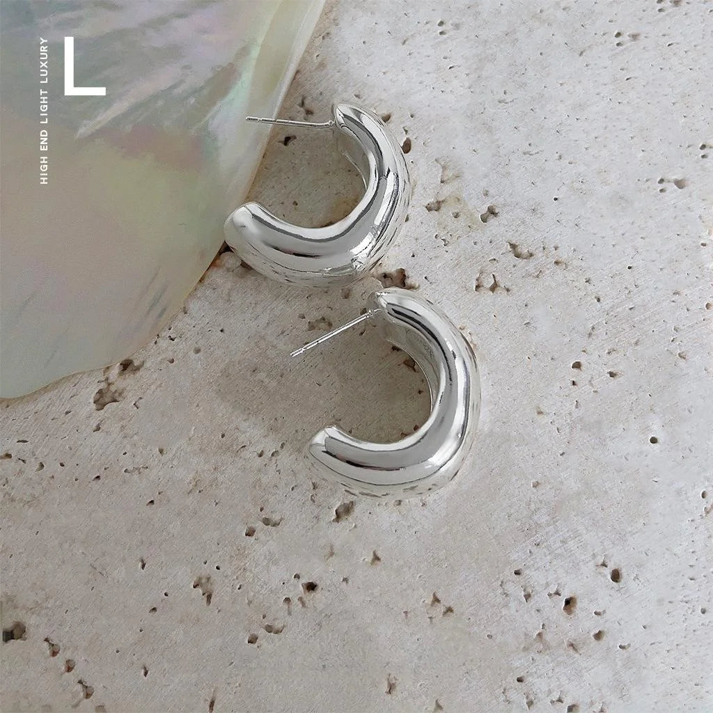 European American Minimalist Smooth C Shape Hoop Earrings Copper Metal