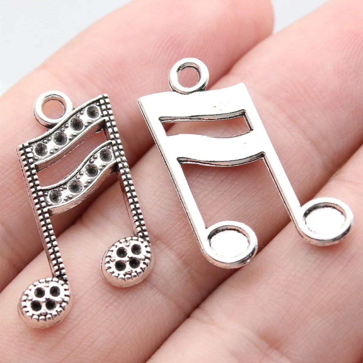 26x16mm 2.1g Antique Silver Zinc Alloy Music Note Charm Pendant for DIY Necklace Bracelet Making