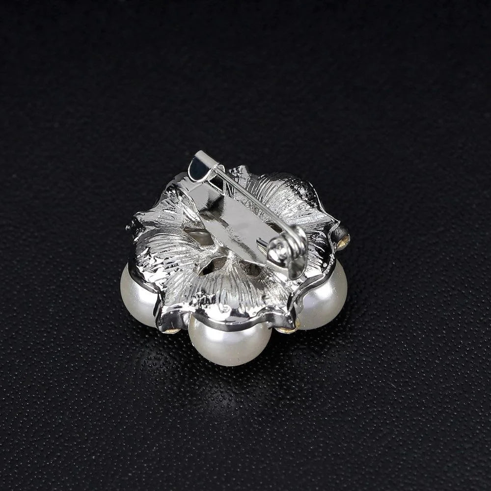 Elegant Pearl Flower Brooch With Rhinestone Accents, Luxury Lapel Pin Corsage For Women's Suit Gift