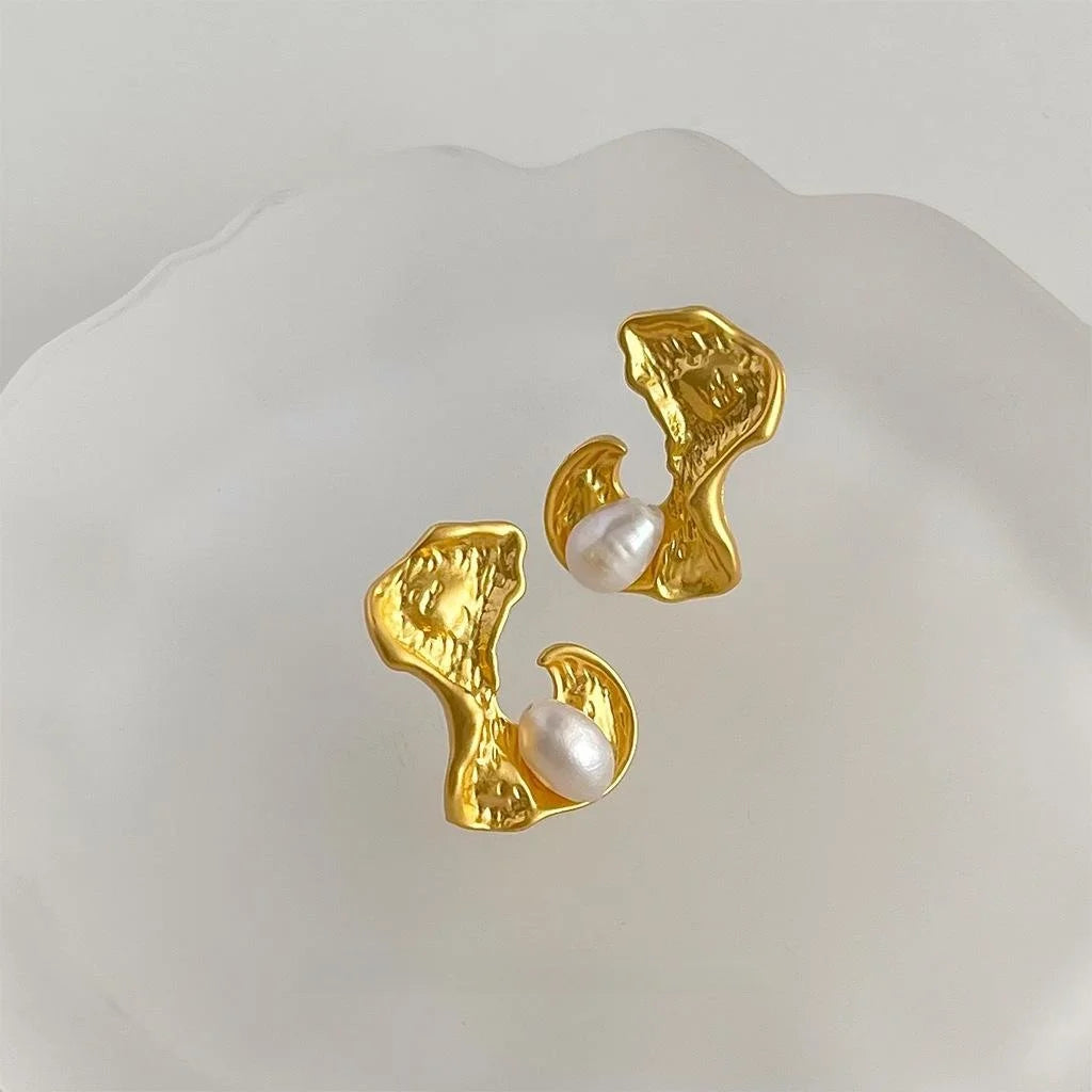 Vintage Copper Freshwater Pearl Stud Earrings Irregular Geometric Light Luxury Jewelry