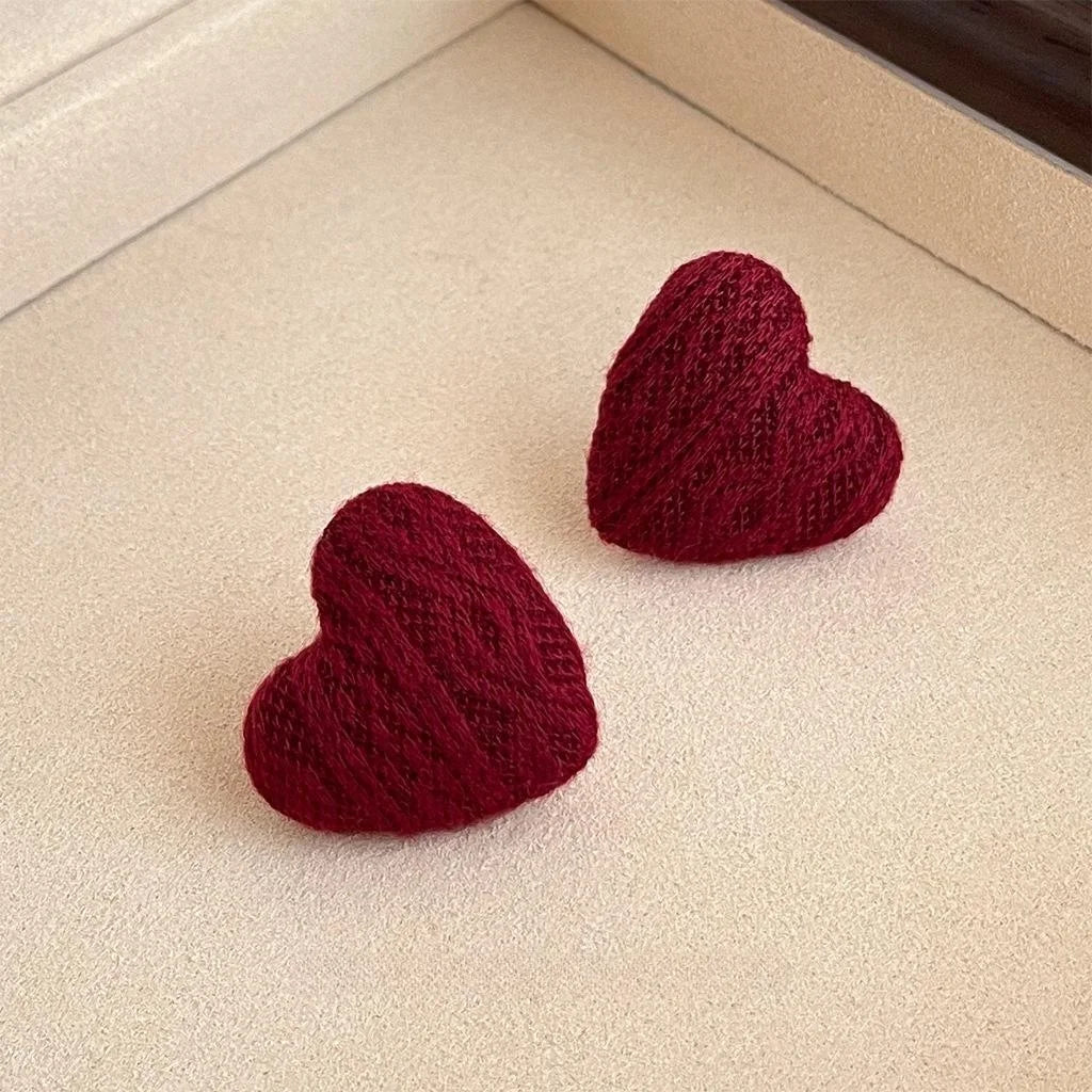 Vintage Burgundy Fabric Heart Stud Earrings For Women, Retro Hong Kong Style Autumn Winter Jewelry