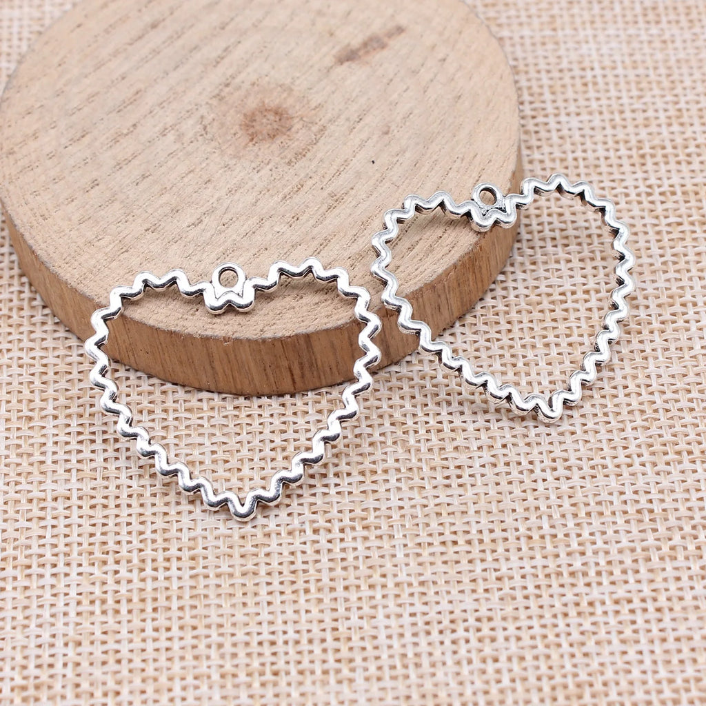 29x33mm 1.9g Zinc Alloy Openwork Wavy Heart Hollow Charm Pendant for DIY Necklace Bracelet Jewelry Making