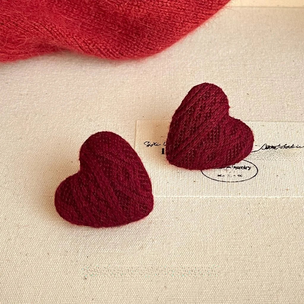 Vintage Burgundy Fabric Heart Stud Earrings For Women, Retro Hong Kong Style Autumn Winter Jewelry