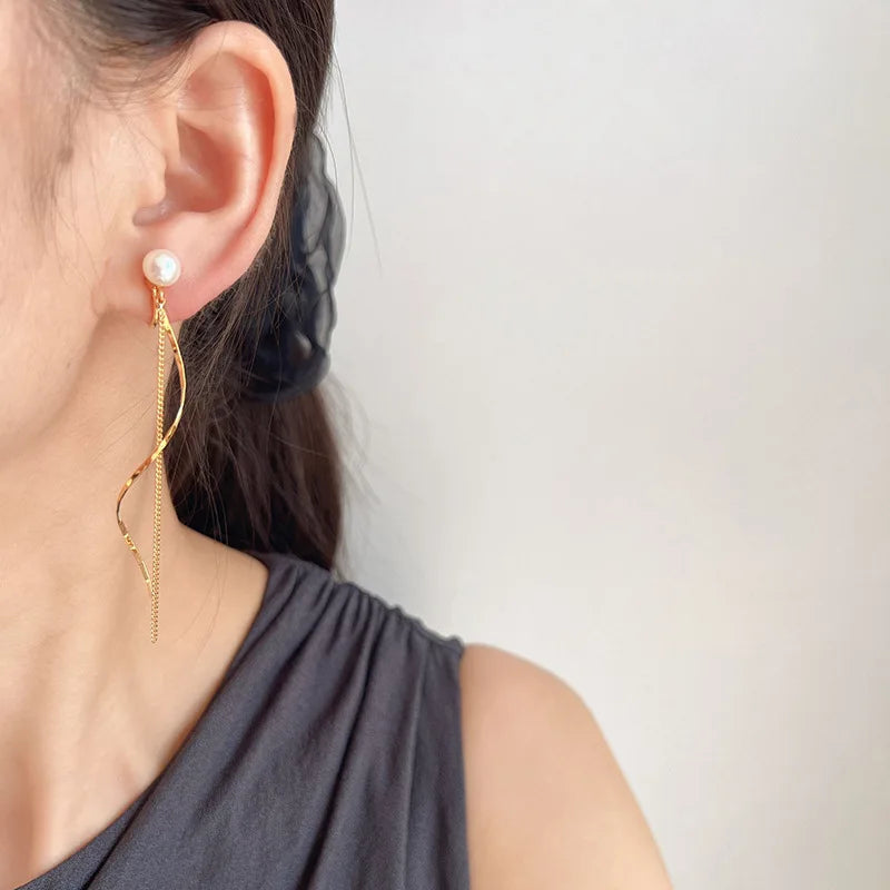 Elegant Natural Pearl Swirl Tassel Chain Stud & Clip On No Piercing Gold Tone Alloy Long Drop Earrings