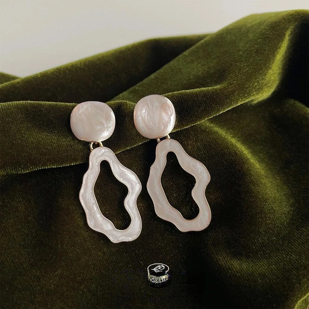 French Vintage Irregular Cream White Hollow Geometric Copper Drop Earrings