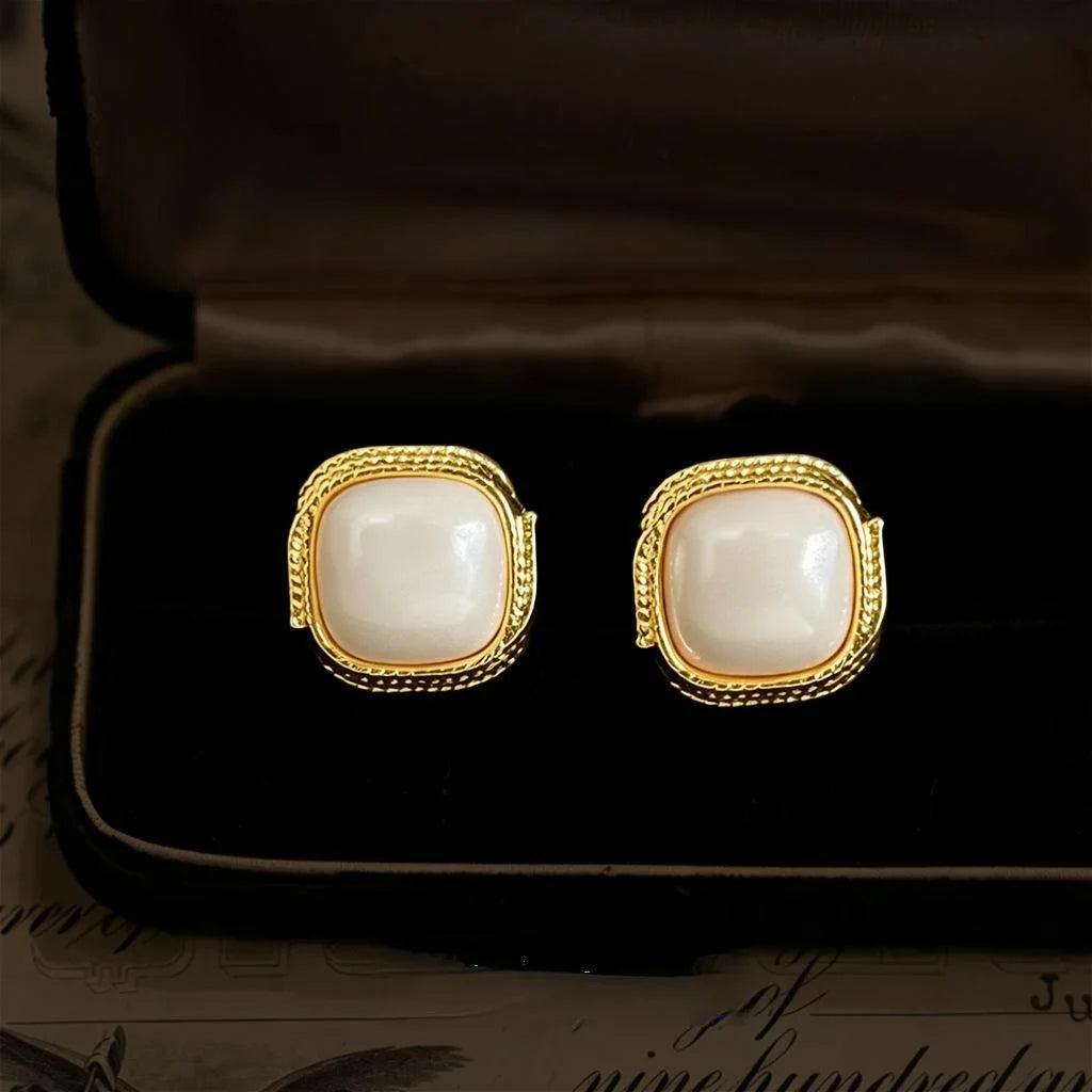 French Vintage Square Pearl Stud Earrings Eco-Friendly Copper Geometric Twist Light Luxury Jewelry