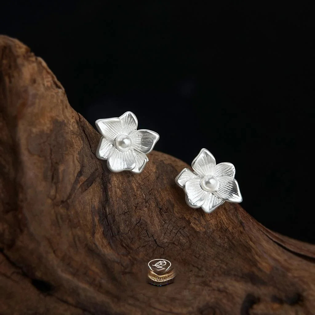 Simple Peach Blossom Copper Stud Earrings Elegant Floral Minimalist Jewelry