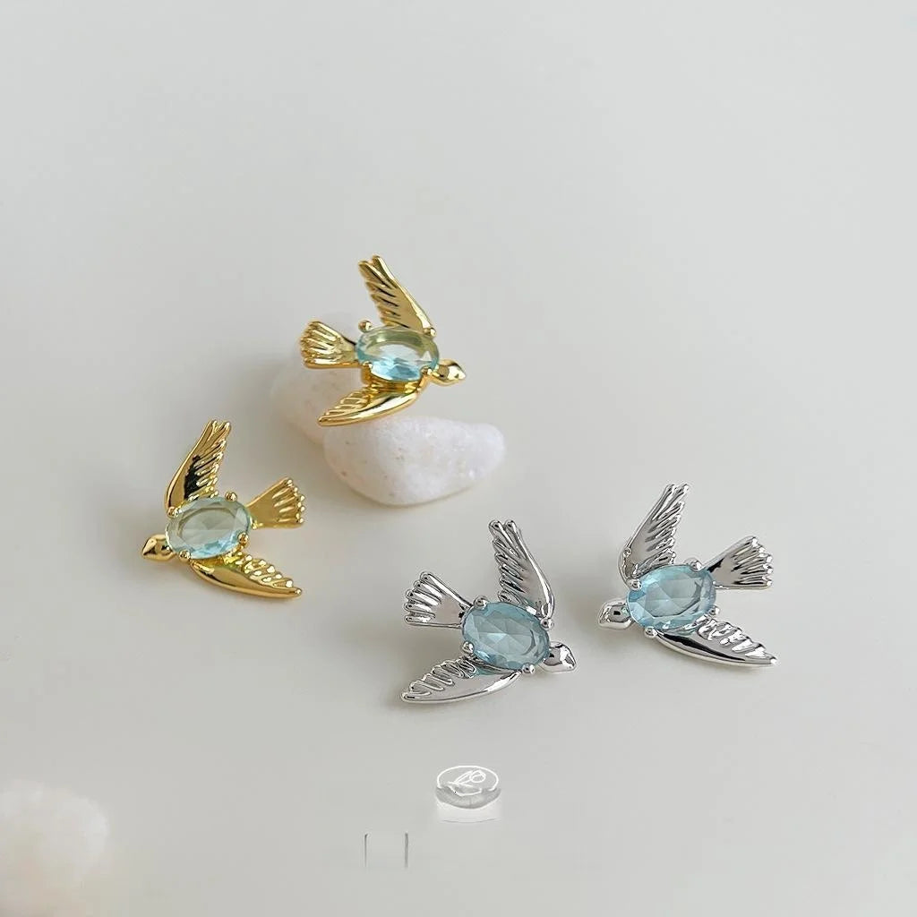 Original Designer 14K Gold Plated Copper Bird Stud Earrings For Women, Niche Animal Jewelry