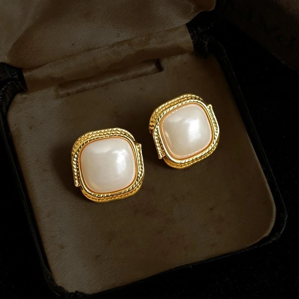 French Vintage Square Pearl Stud Earrings Eco-Friendly Copper Geometric Twist Light Luxury Jewelry