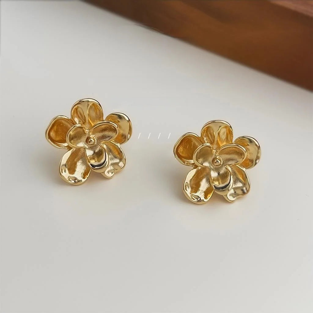 Light Luxury 14K Gold Plated Copper Flower Stud Earrings