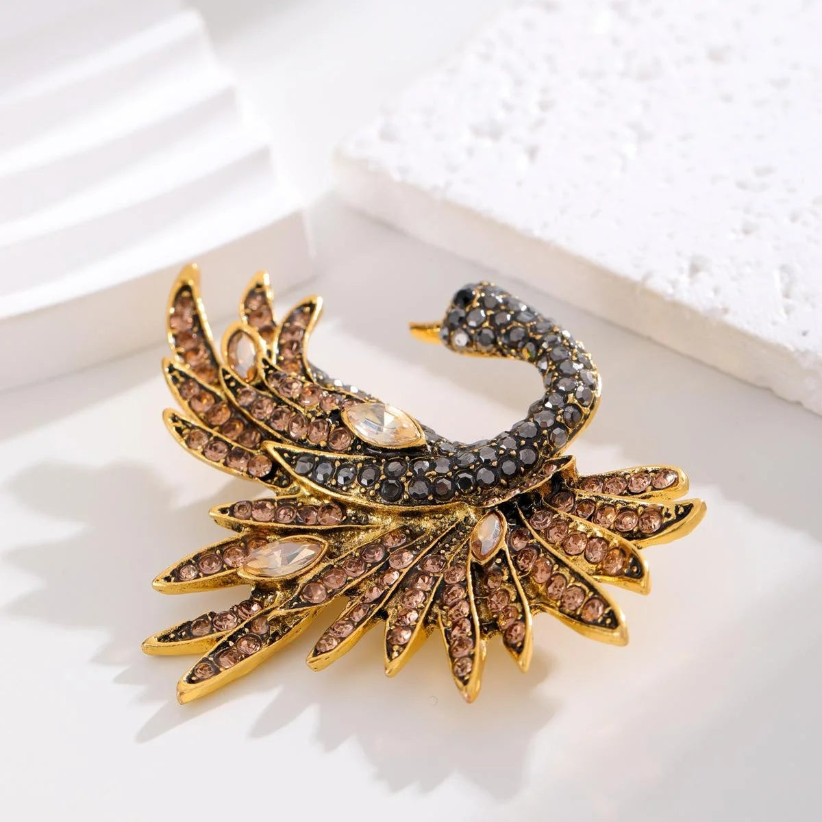 Luxury Rhinestone Swan Bird Brooch, Gold Tone Alloy Elegant Animal Lapel Pin Corsage Suit Accessory Gift