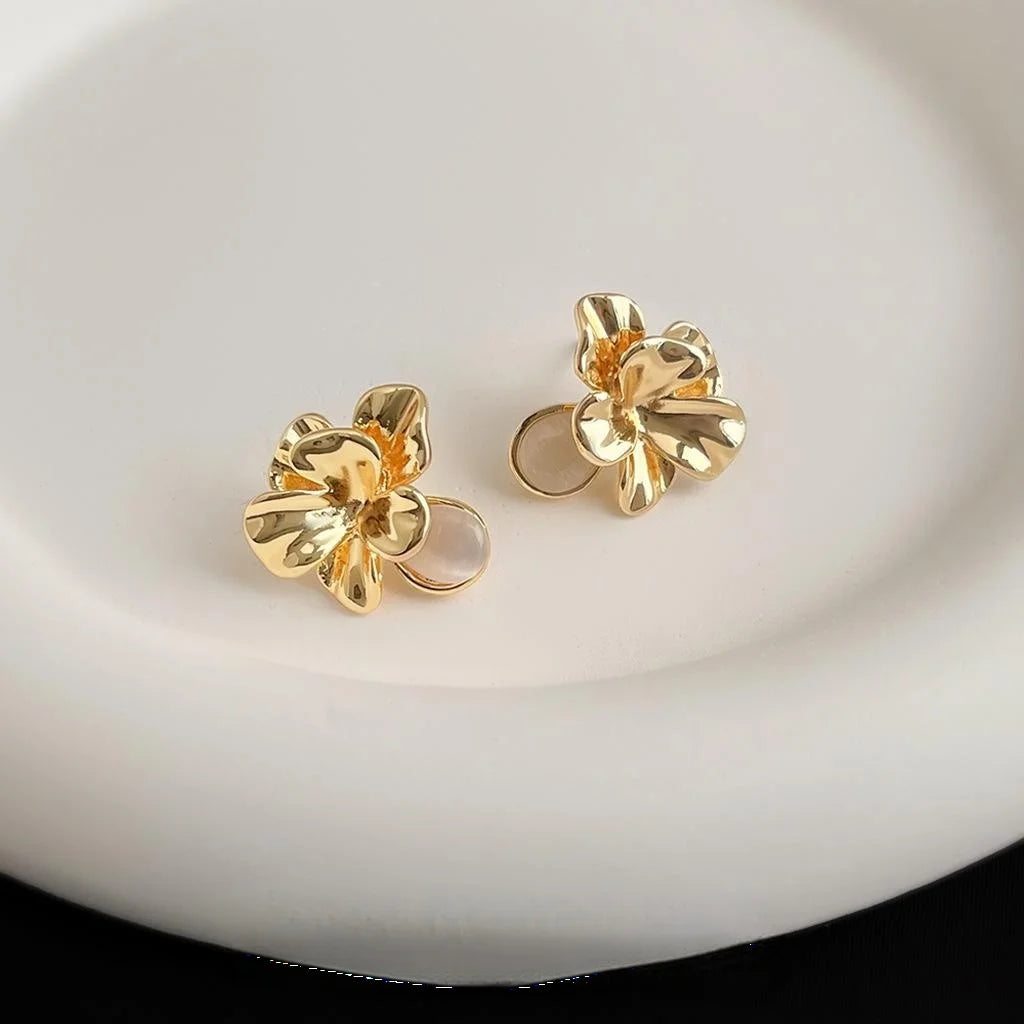 14K Plated Copper Flower Glass Cat Eye Stone Stud Earrings Light Luxury 3D Floral Jewelry