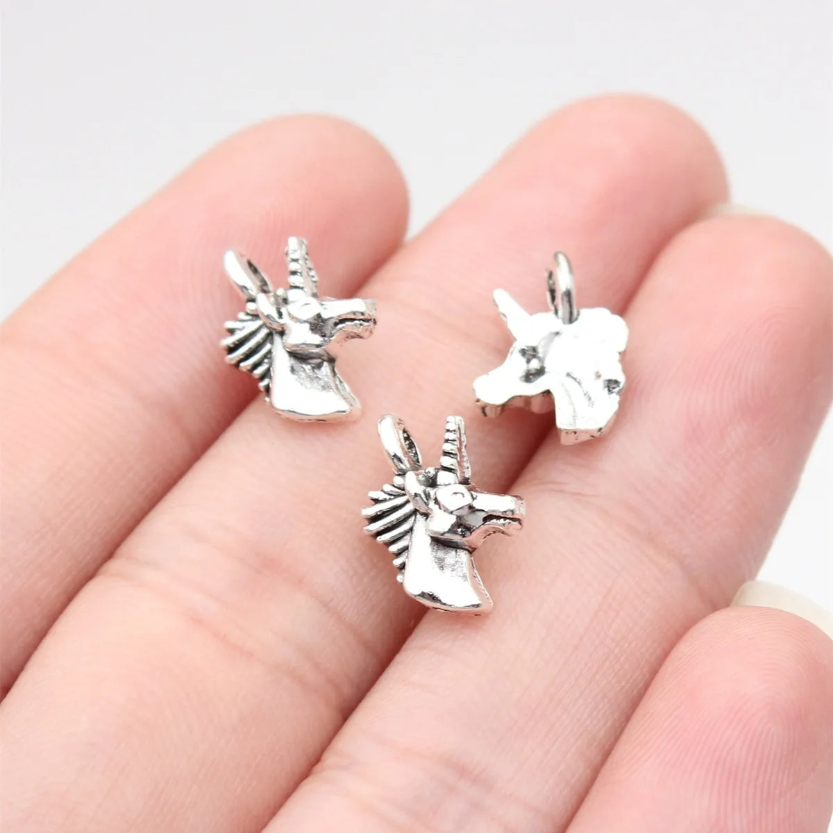 13.6x10mm 0.7g Antique Silver Zinc Alloy Unicorn Charm Pendant for Bracelet Necklace DIY Jewelry
