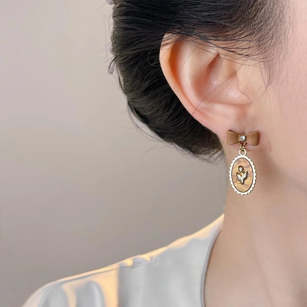 High End Maillard Brown Bow Tassel Drop Earrings With Rhinestone Resin Lacquer