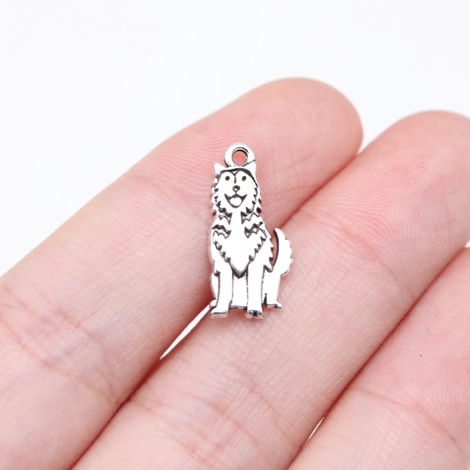 17x8mm 0.84g Antique Silver Tone Zinc Alloy Husky Dog Charm Pendant for DIY Pet Jewelry Making