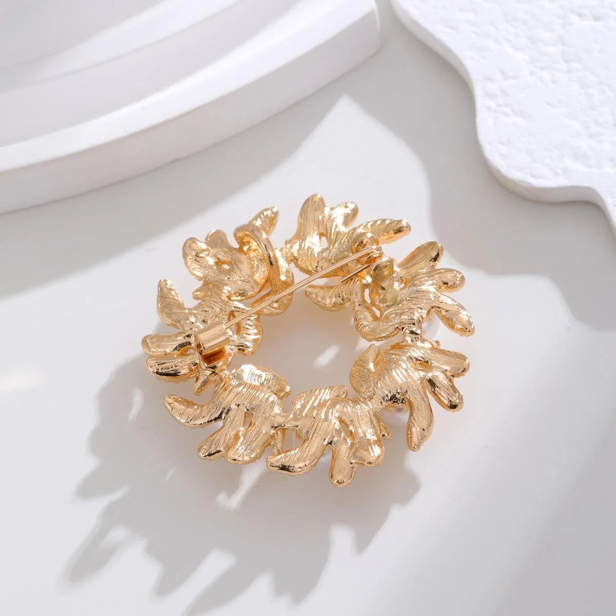 Elegant Gold Alloy Leaf Wreath Brooch With Faux Pearl Accents, Women's Lapel Pin Suit Accessory Gift