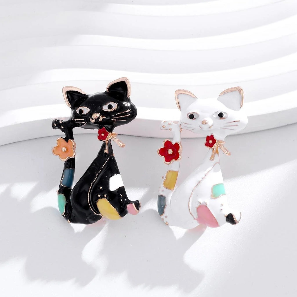 Cute Enamel Alloy White Cat Brooch With Rhinestone Accents, Cartoon Animal Lapel Pin Corsage Gift