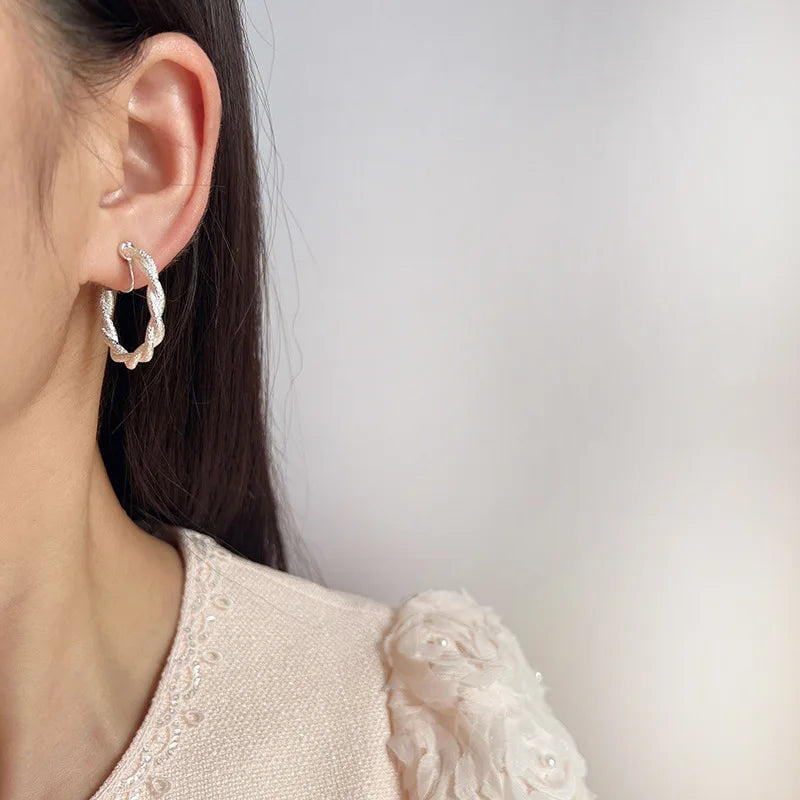 Elegant Frosted Alloy Twist Hoop Spiral Disc Stud & Clip On No Piercing Earrings