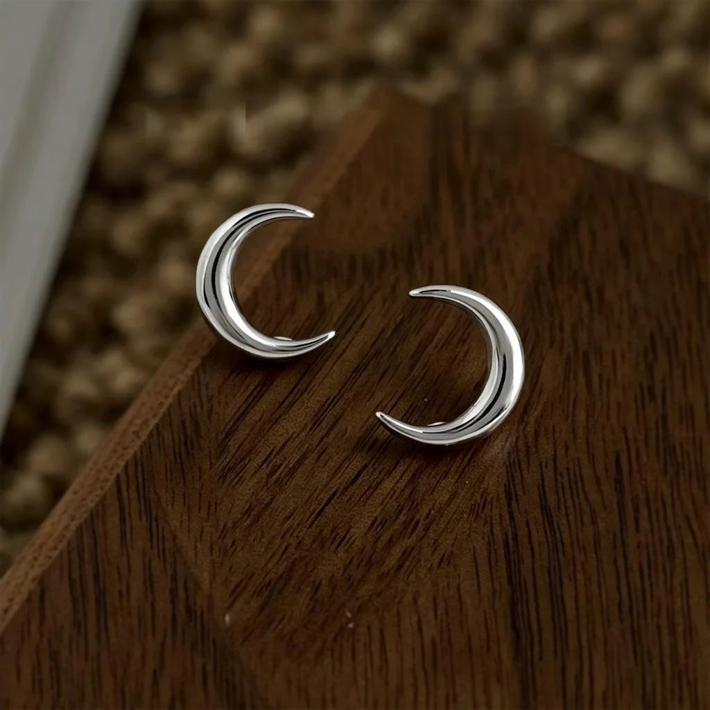 Eco-Friendly Copper Crescent Moon Stud Earrings Minimalist Geometric Cool Style Jewelry