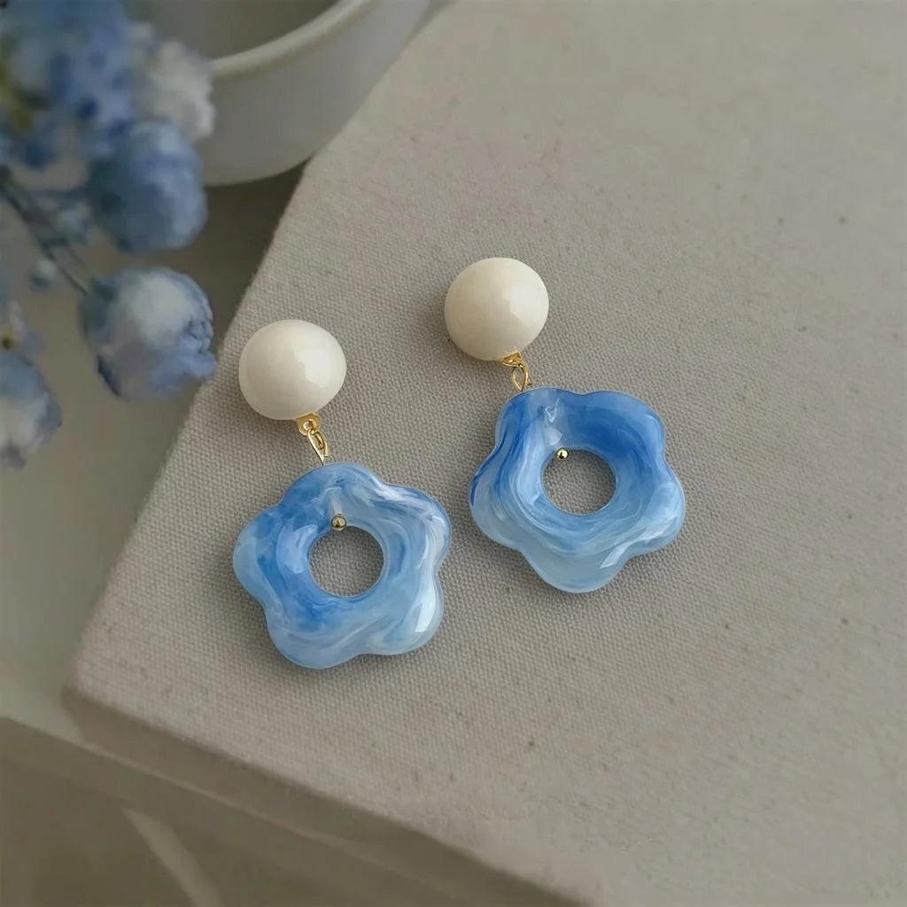 Korean Style Handmade Resin Teardrop Star Stud Earrings With Silver Plated 14K Gold Finish
