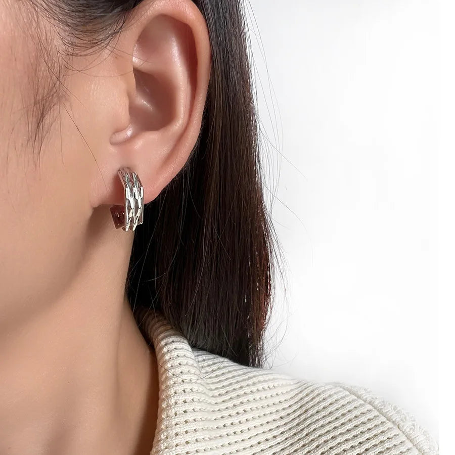 Luxury Silver Alloy Geometric Hoop Coil Stud & Clip On No Piercing Versatile Commuter Earrings
