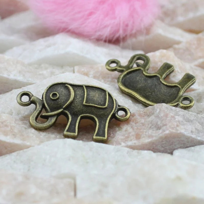 Zinc Alloy Elephant Charm Pendant for DIY Necklace Bracelet Jewelry Making — 31×17mm