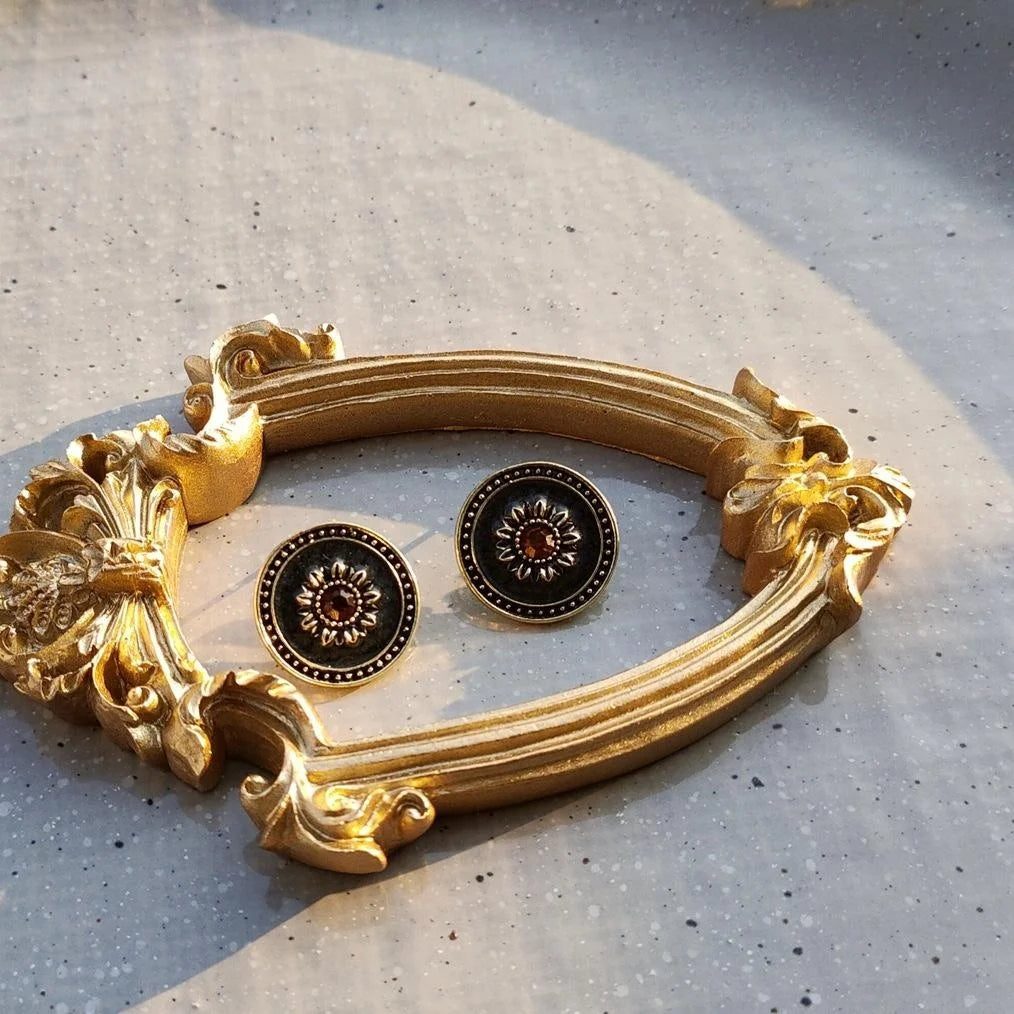 Vintage Alloy Round Dark Floral Stud Earrings For Women Court Style Art Street Jewelry