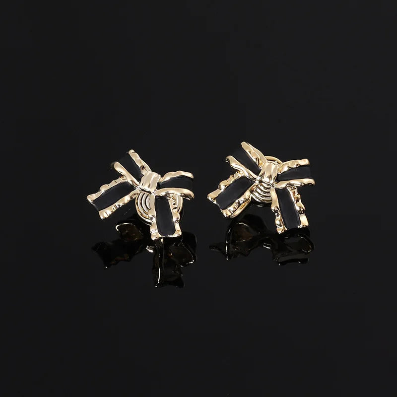 Elegant French Bowknot Black Enamel Alloy Spiral Stud & Clip On No Piercing Women's Fashion Earrings