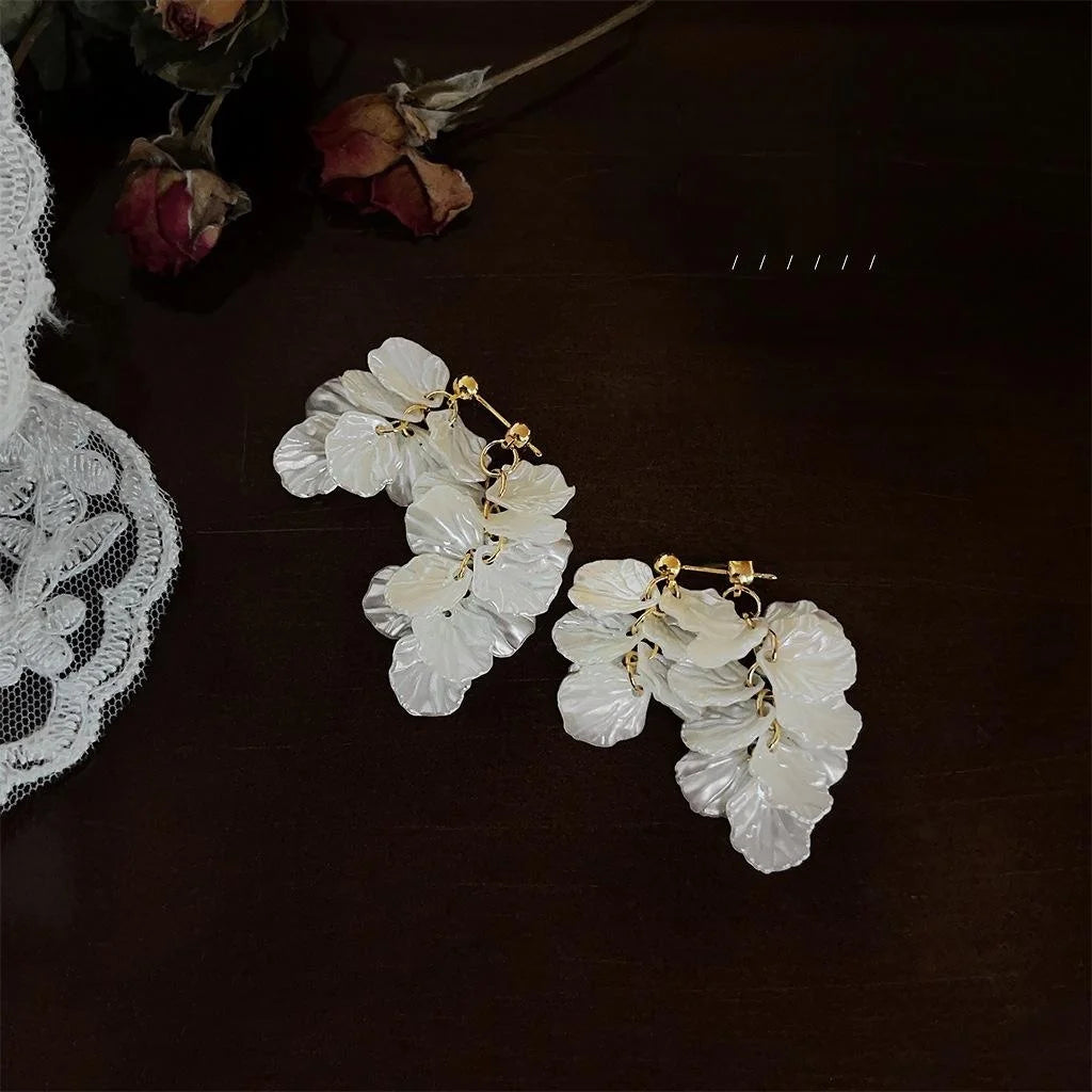 French Vintage Handmade Resin Flower Drop Earrings, Two-Way Sweet Forest Style Posts