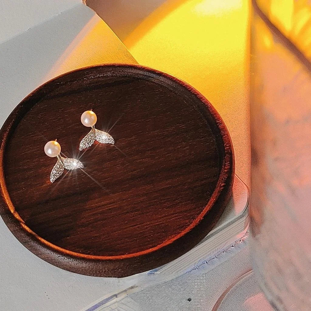 14K Plated Micro Pave Zircon Fishtail Pearl Stud Earrings Geometric Line Luxury Ear Jewelry