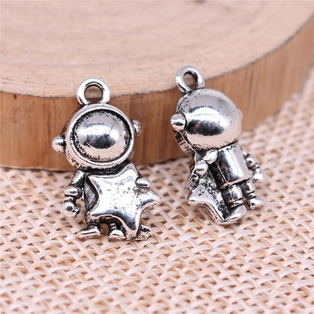 18x10mm 2.3g Antique Silver Zinc Alloy Astronaut Charm Pendant for DIY Space Theme Jewelry
