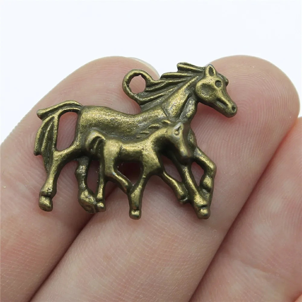 28x23mm 3.1g Multicolor Zinc Alloy Mother and Foal Horse Charm Pendant for DIY Jewelry Making