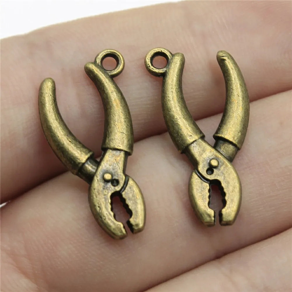 25x12mm 2.2g Multicolor Zinc Alloy Pliers Charm Pendant for DIY Tool Theme Bracelet Jewelry Making