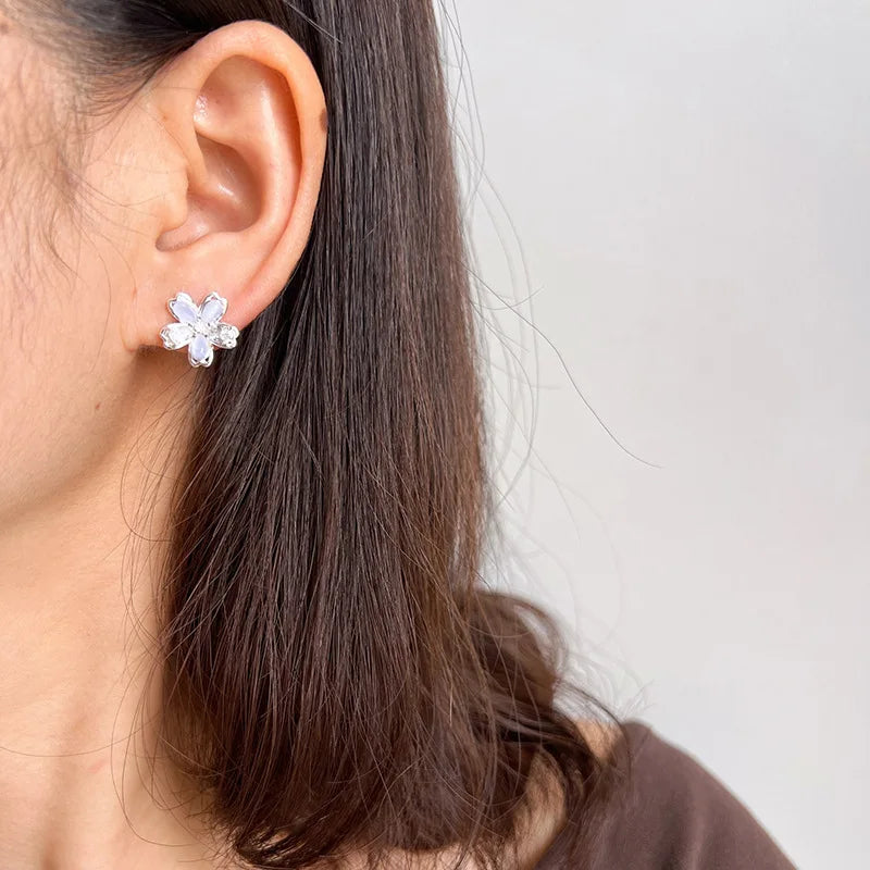 Elegant Zircon Crystal Flower Stud & Clip On No Piercing Sweet Fresh Silver Tone Women's Fashion Earrings