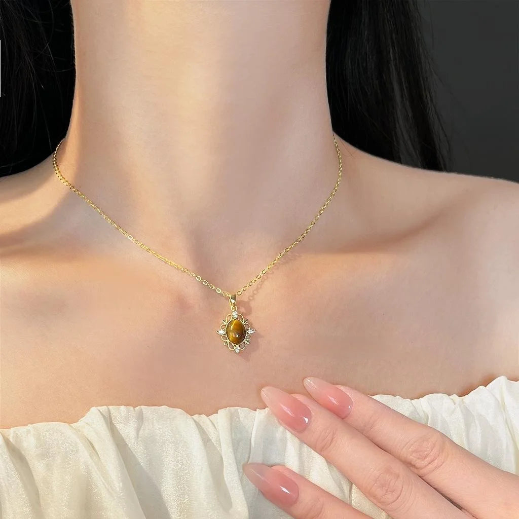 18K Gold Plated Copper Natural Tiger Eye Stone Flower Geometric Maillard Vintage Collarbone Necklace