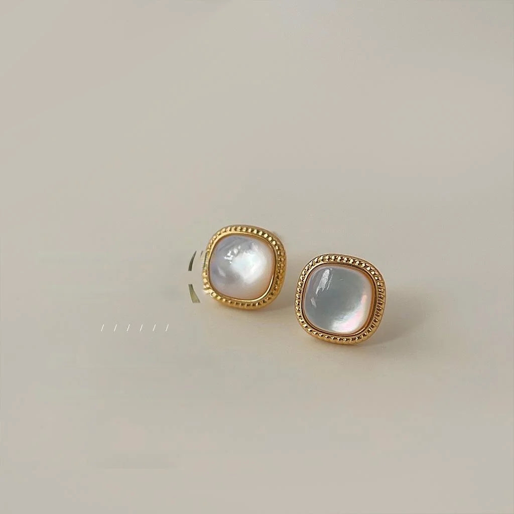 Light Luxury 14K Electroplated Geometric Square Shell Stud Earrings