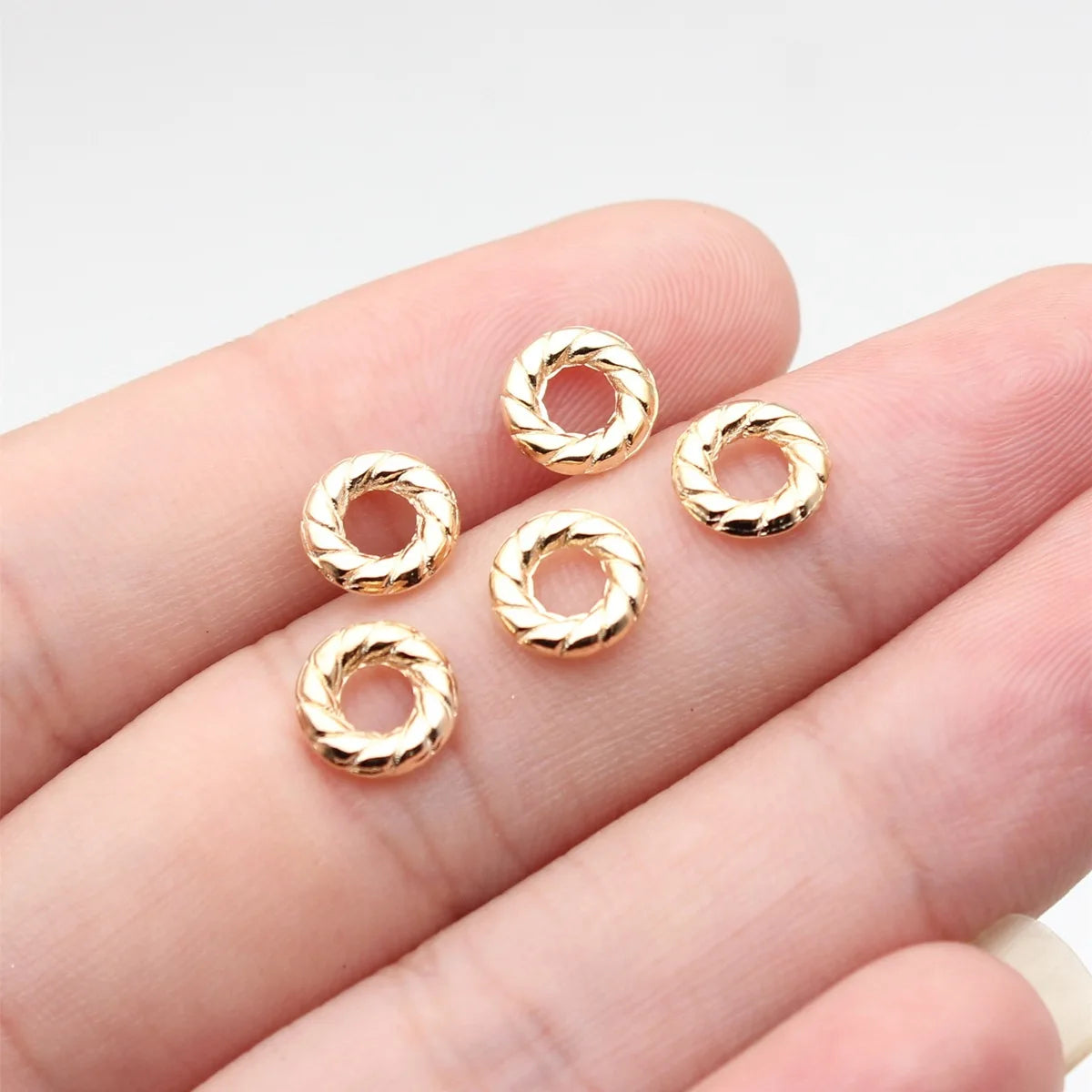 7.8x7.8x1.7mm 0.34g Multi Color Zinc Alloy Round Ring Spacer Beads for Garment and DIY Jewelry Making