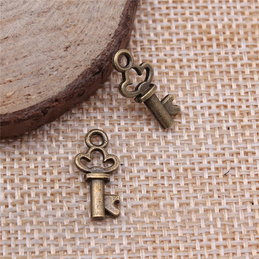 17x7mm 0.6g Multicolor Zinc Alloy Key Charm Pendant for Bracelet Necklace DIY Jewelry Making