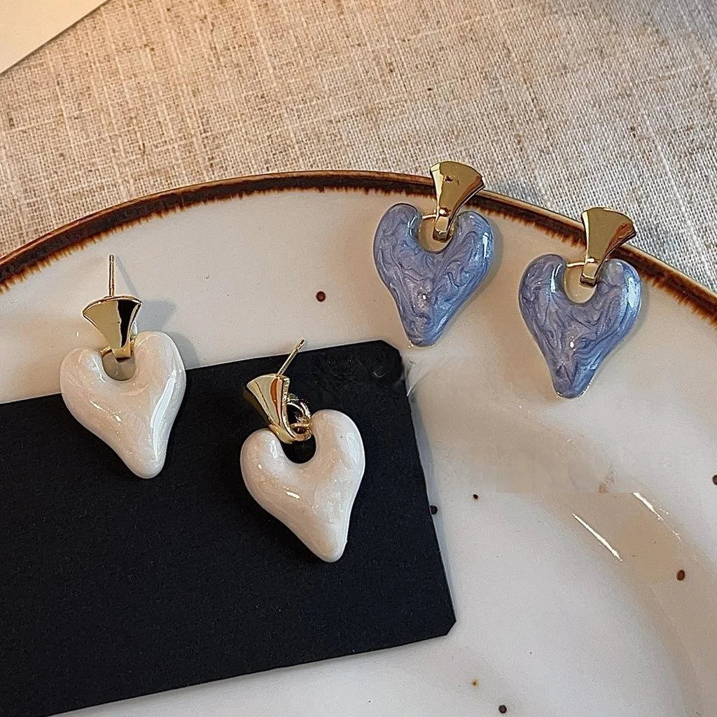 French Vintage 14K Gold Plated Enamel Heart Stud Earrings Sweet Minimalist Alloy Jewelry